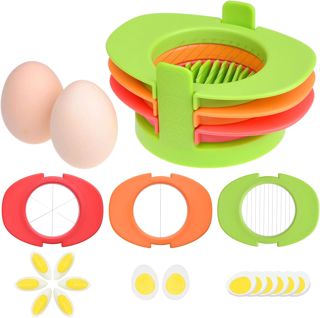 Kare & Kind Eierschneider Set mit 3 Messern - Hobeln Sie gekochte Eier in dünne Scheiben, Keile oder Hälften - Einfach zu bedienender manueller Eier-Schneiden - Kein Strom, kein Lärm