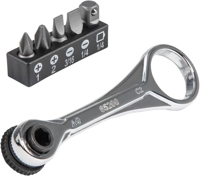 KLEIN TOOLS 65200 | Mini-Ratschenset 5-teilig | Schlankes Profil für enge Arbeitsbereiche | 1/4" und 5/16" Sechskantantrieb | Inklusive Schraubbits und Adapter | Ideal für Elektriker und Feinmontage