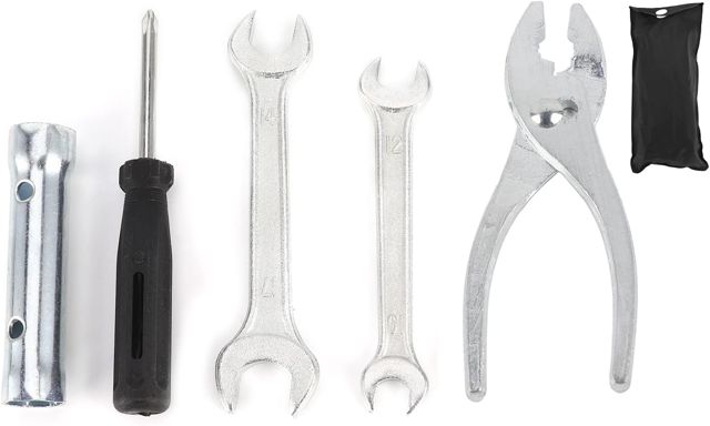 Motorreparatur-Schraubendreher, Metall-Motorrad-Reparatur-Werkzeugsatz Schraubenschlüssel + Schraubendreher + Zange + Zündkerzen-Steckschlüssel-Set Universal