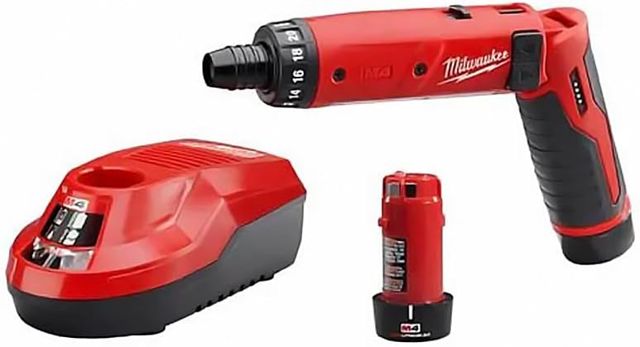 Milwaukee 2101-22 M4 1/4 Sechskant-Schraubendreher-Set mit 2 Schläger