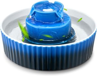 VEVOR Katzenbrunnen, 2,1 L, Keramik-Trinkbrunnen, mit leiser 1,5-W-Pumpe, 360°-Zugangsbereich, mehrschichtiges Filtersystem, Wasserbrunnen für Haustiere, Katzen, Hunde, Blau, φ240x130 mm