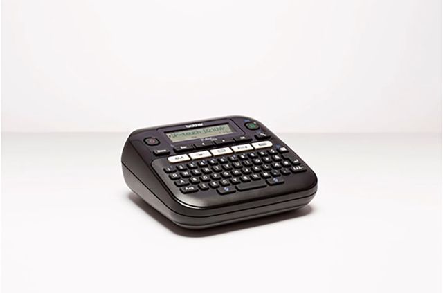 Brother PT-D210VP Beschriftungsgerät inklusive Netzadapter und Transportkoffer (für 3,5 bis 12 mm breite TZE-Schriftbänder, bis zu 20 mm/Sek. Druckgeschwindigkeit), schwarz